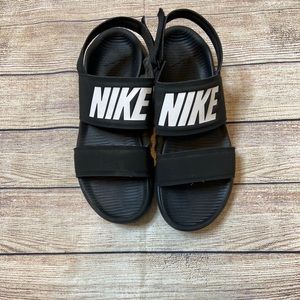 Nike Tanjun Sandal